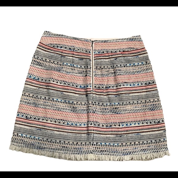 Cute Loft Skirt - Picture 2 of 9